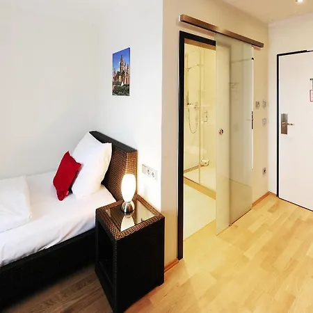 Guesthouse Mainz Hotel 3*